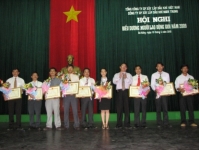 20100507-003-khoicong
