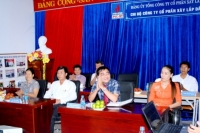 thauB12-001